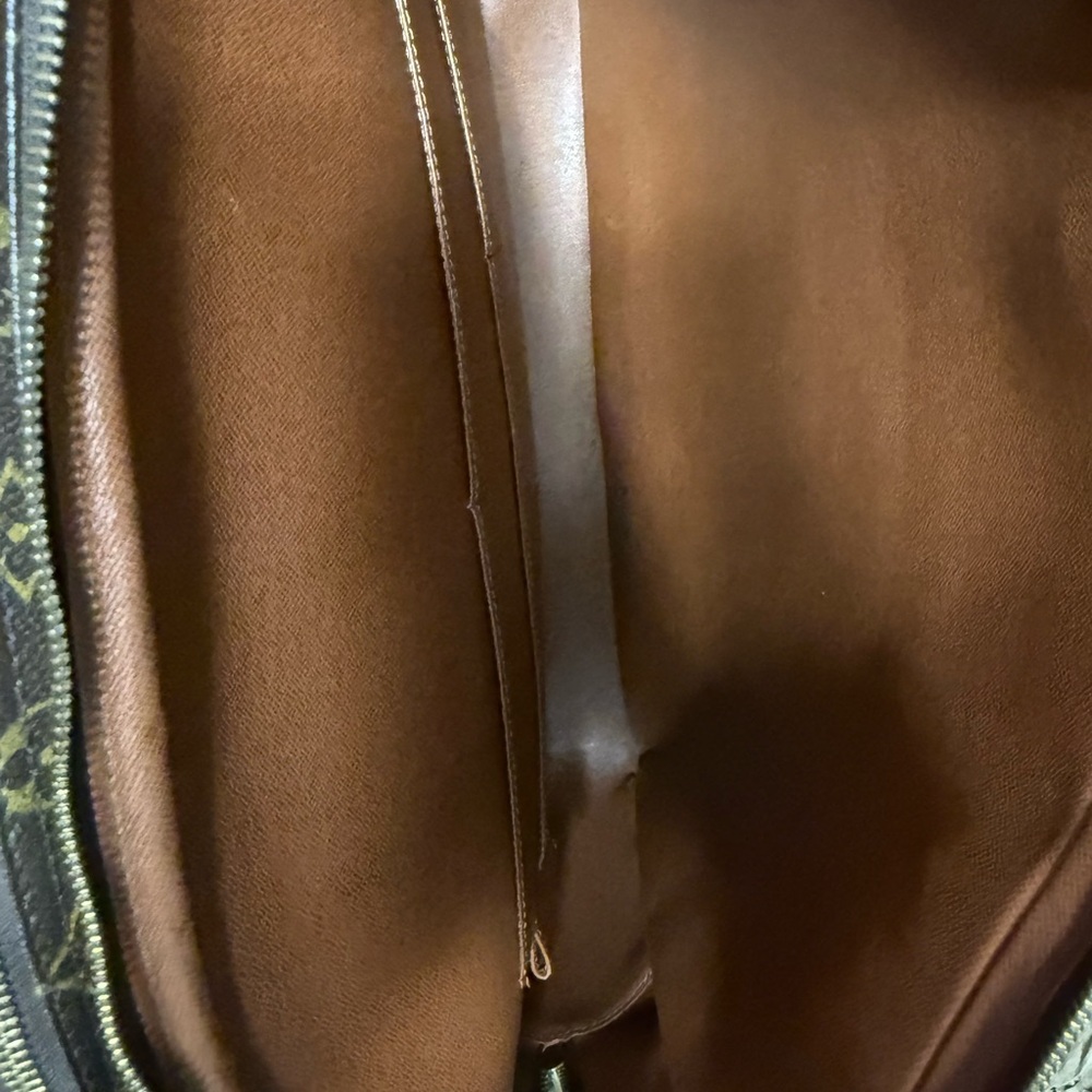 Louis Vuitton Monogram Alize w/ Certificate of Authenticity - Picture 10 of 15